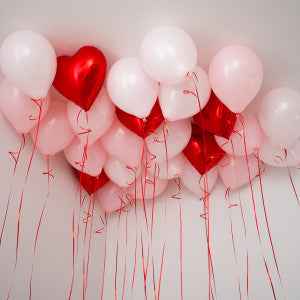 25 Ceiling Balloons Valentine Hearts