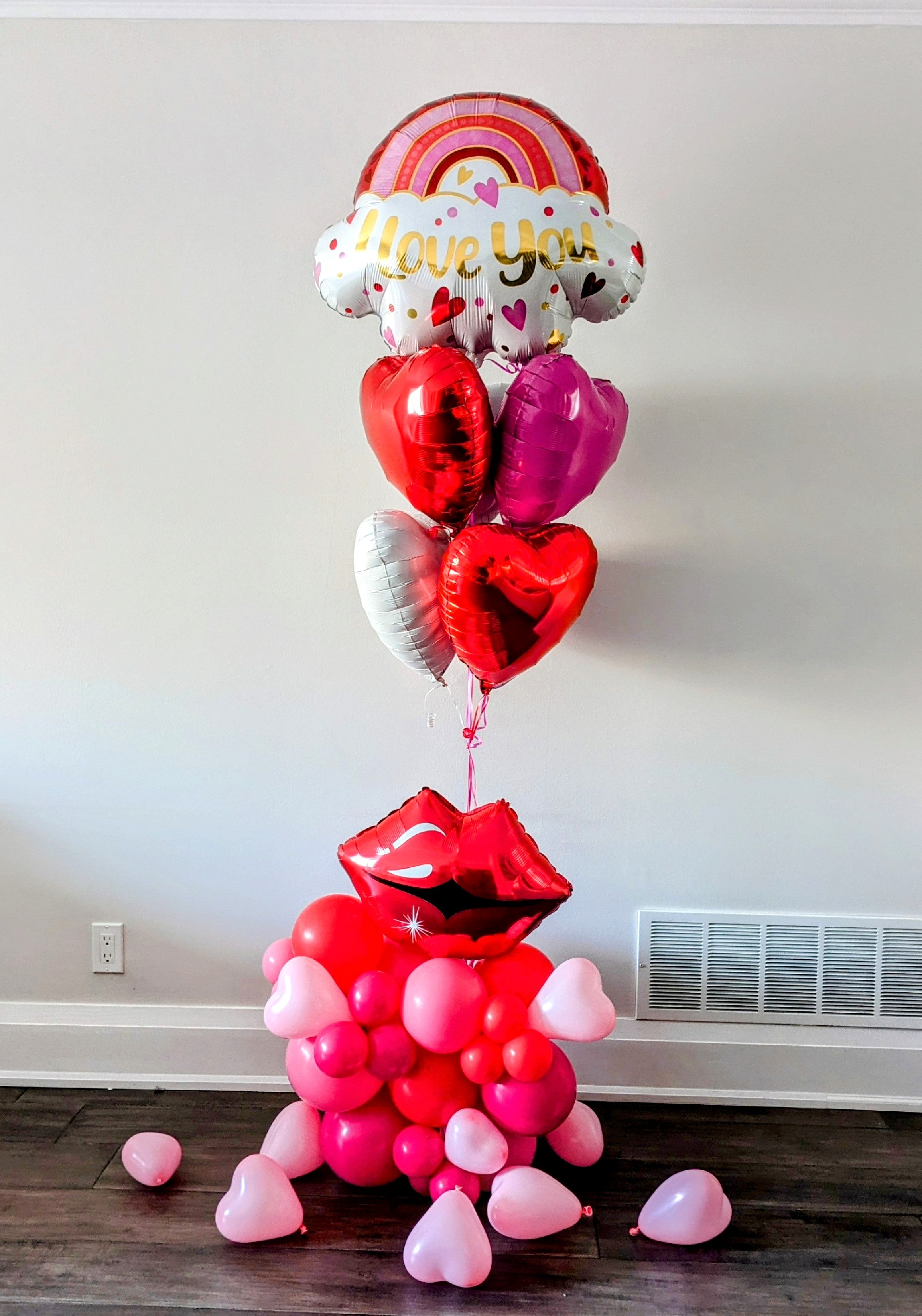 Valentine's deals day balloons